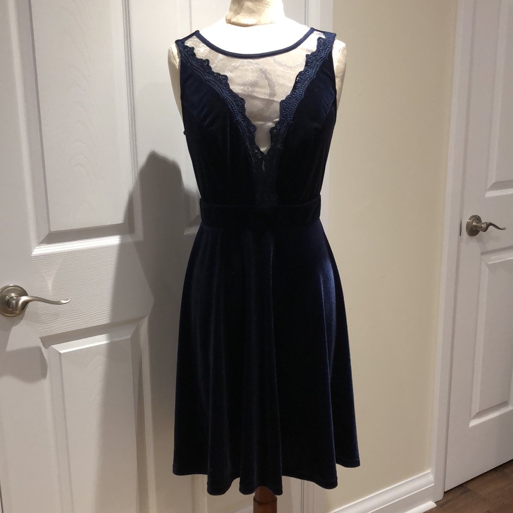 Grace Karin | NWT Velvet & Lace V-neck Sleeveless Midi Dress - Picture 1 of 10